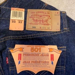 LEVI’s vintage 501 high waisted jeans NWT